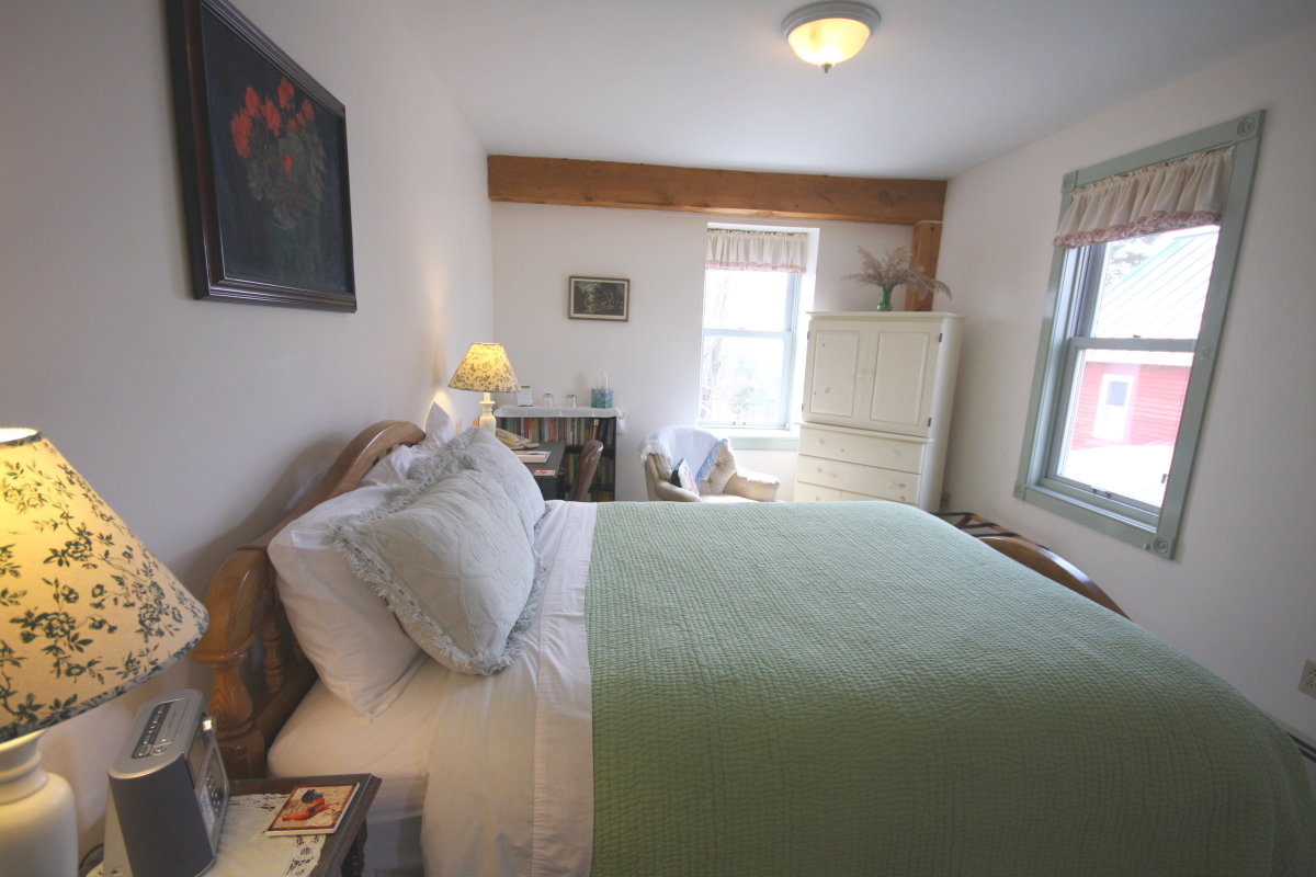 Photo Gallery Guest Rooms Augusta Maine Bed and Breakfast Lodging